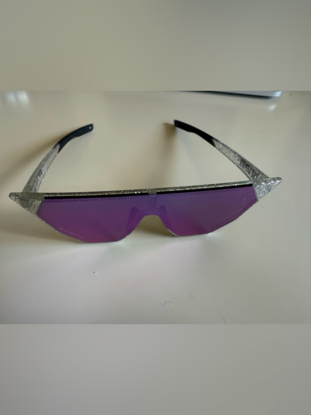 Pit Viper the showroom the quart Clear Glitter Frame Sunglasses with Dark Lenses